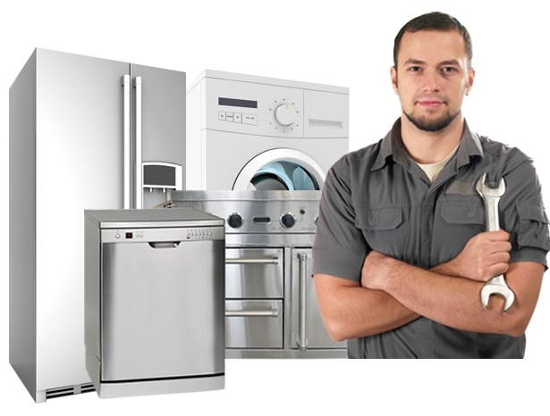 Técnico reparando electrodomésticos - Servicio Técnico en Córdoba